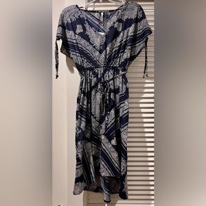 Chicoree Women’s ruffle trim dress w/ navy and white print-NWT!